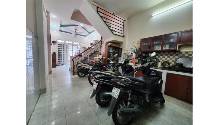 GÒ XOÀI - HẺM 8M - 3 TẦNG - 72M2 - SỔ VUÔNG ĐẸP GIÁ NHỈNH 6 TỶ